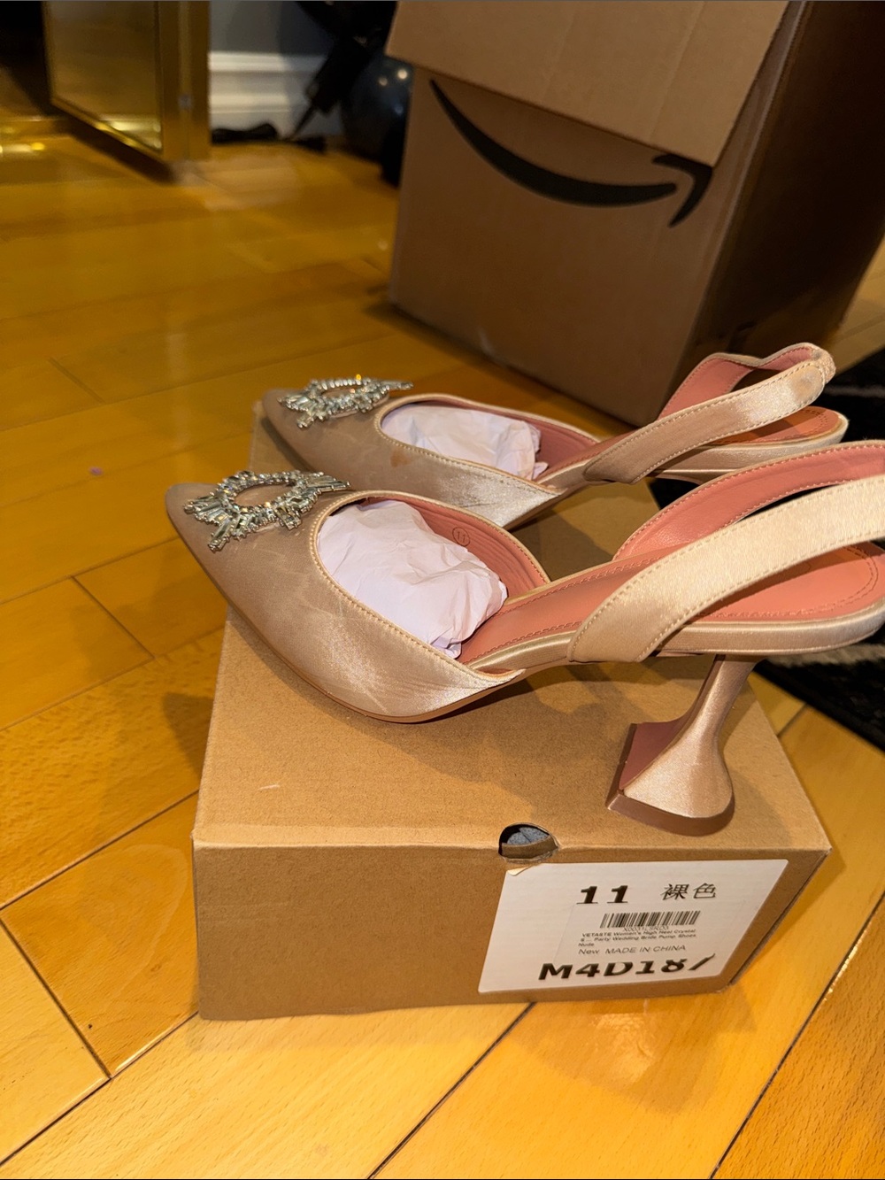 Pointed Heels - Picture 6 of 6